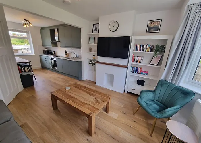 Headley House By Cliftonvalley Daire Bristol